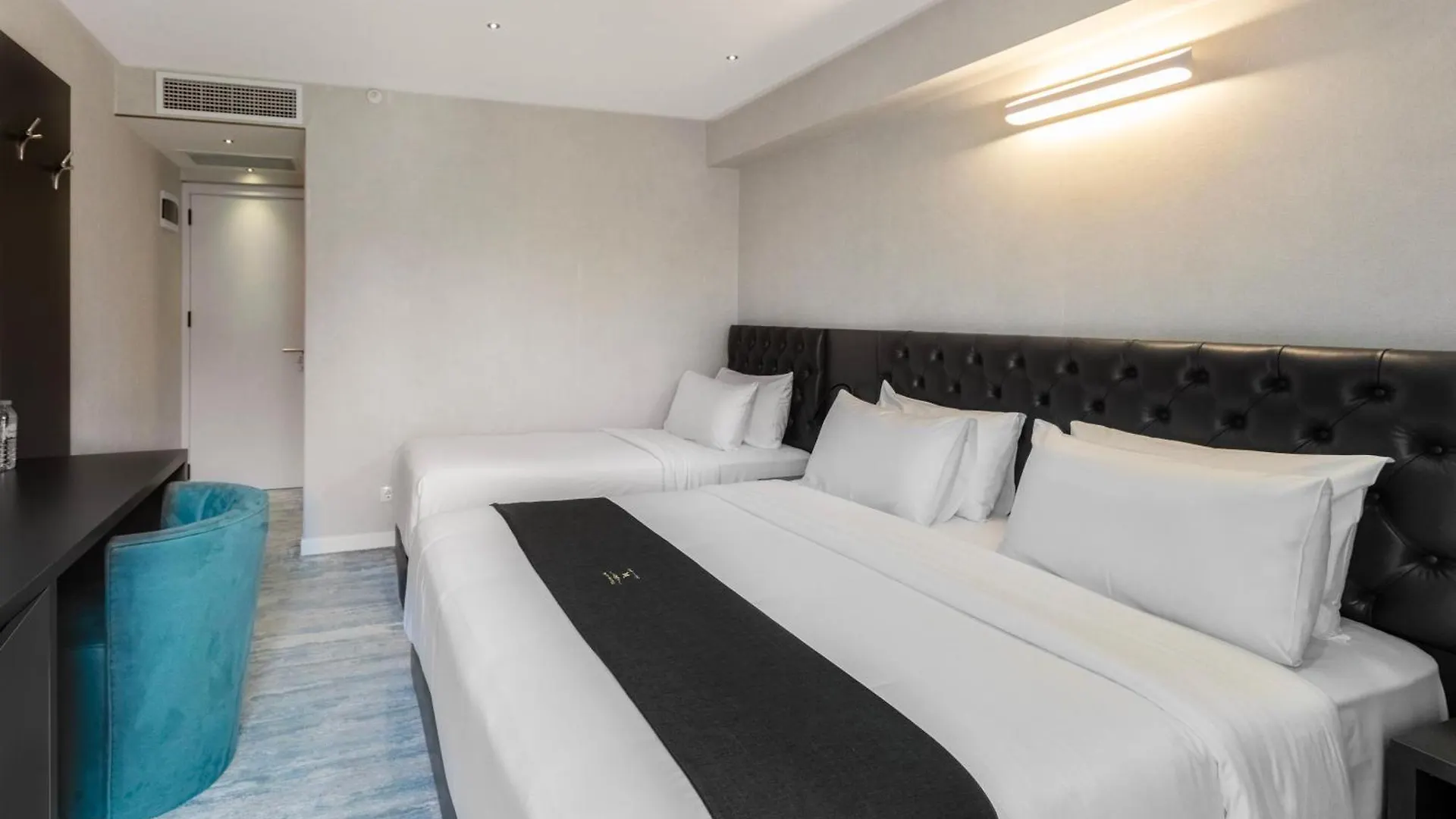 Mit Hotel 第比利斯