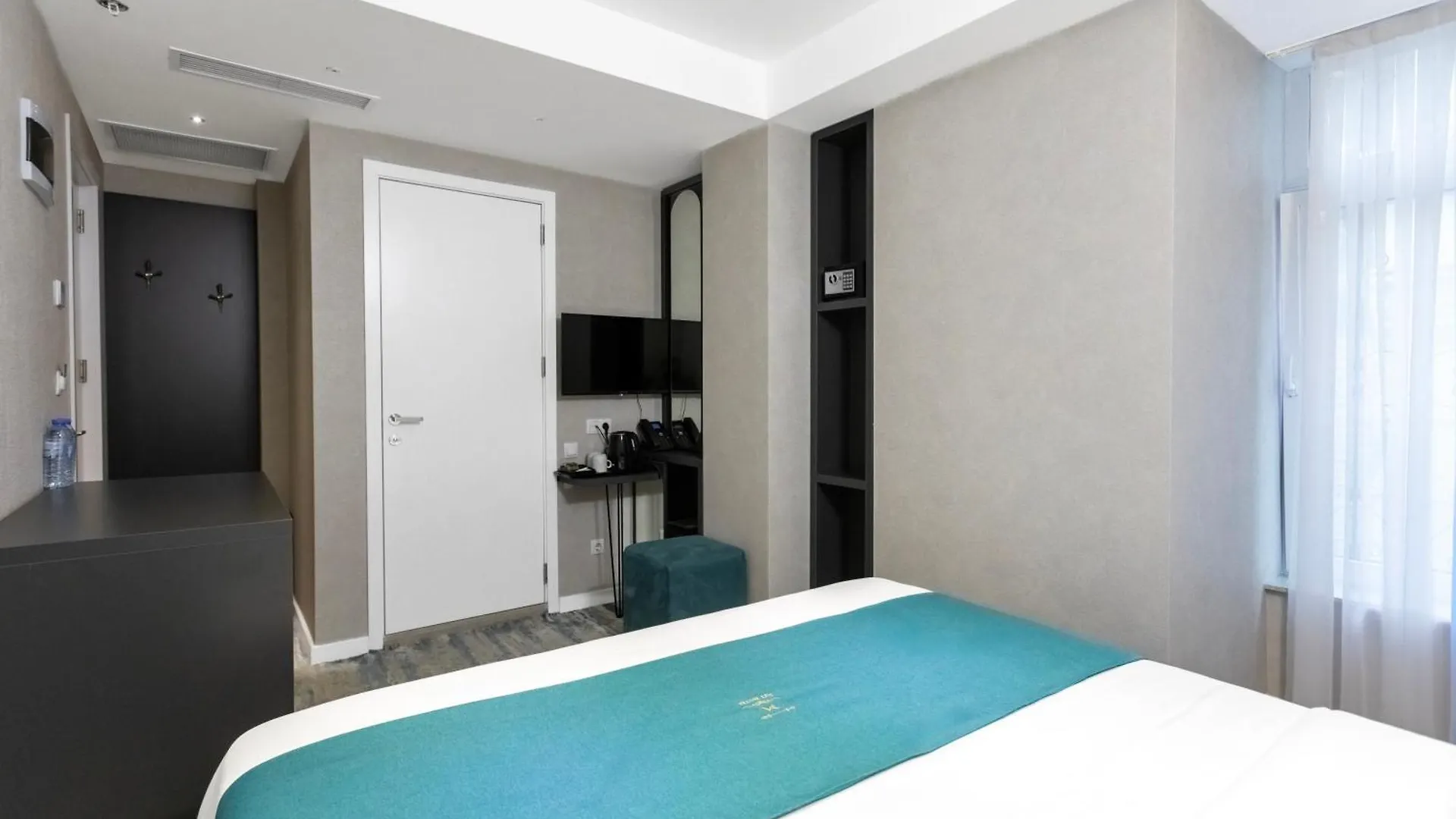 Mit Hotel Tbilisi 4*,